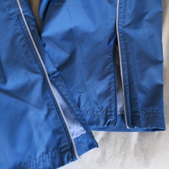 Adidas Active Wear Pants (Size M, NWT!) - Picture 5 of 11